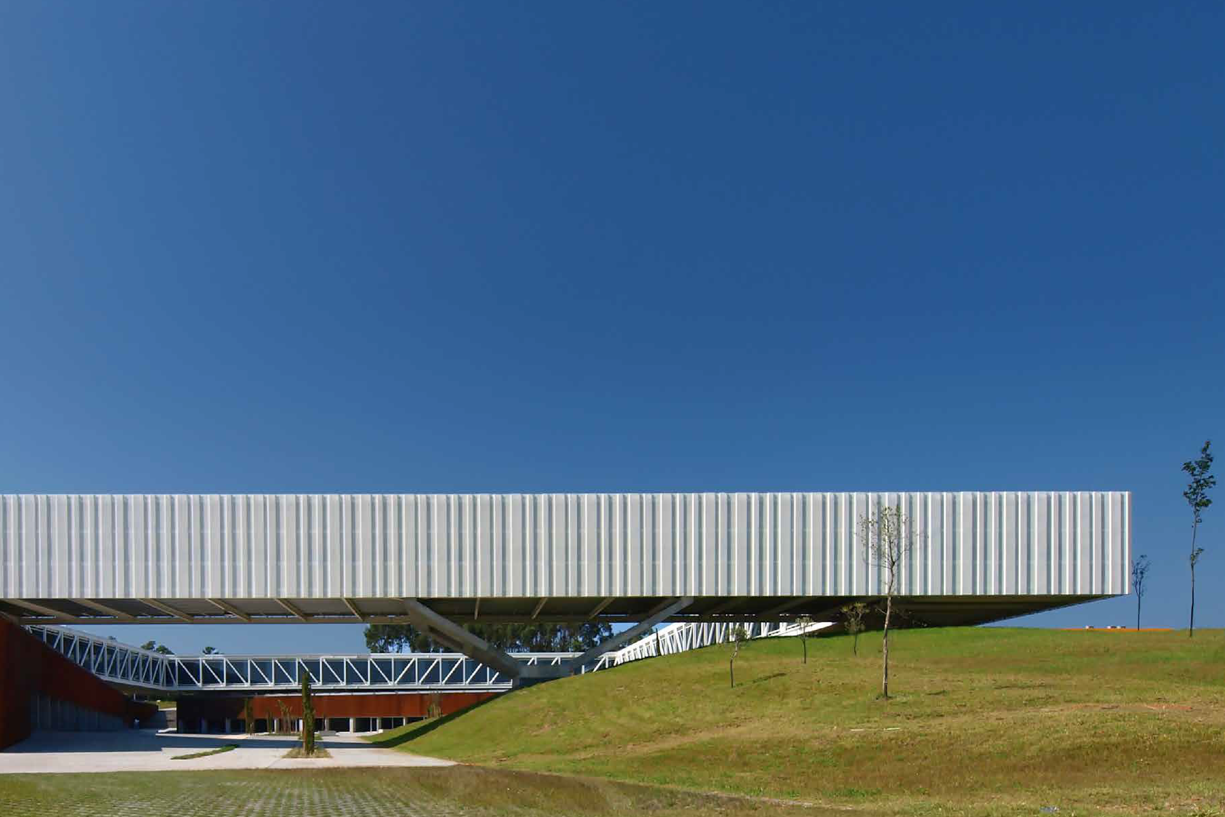 Professor Jorge Mealha e o Projeto do Parque Tecnológico de Óbidos em destaque na revista Platform