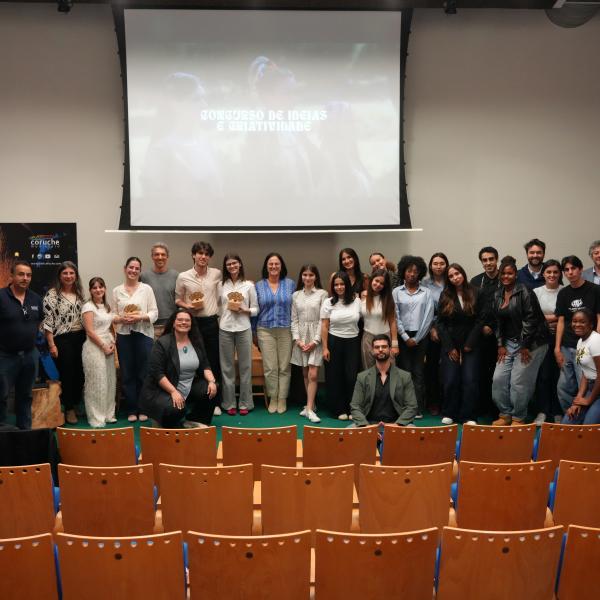 Alunos de design premiados no Concurso de Ideias e Criatividade sobre o Montado de Sobro e a Cortiça