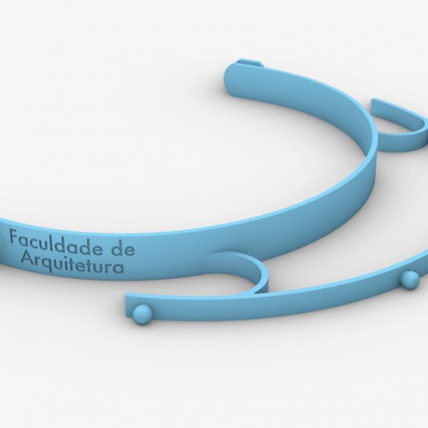 Professor Pedro Januário e Laboratório de Prototipagem Rápida produzem viseiras ergonómicas e rentáveis em impressão 3D. Desenho disponível para download.
